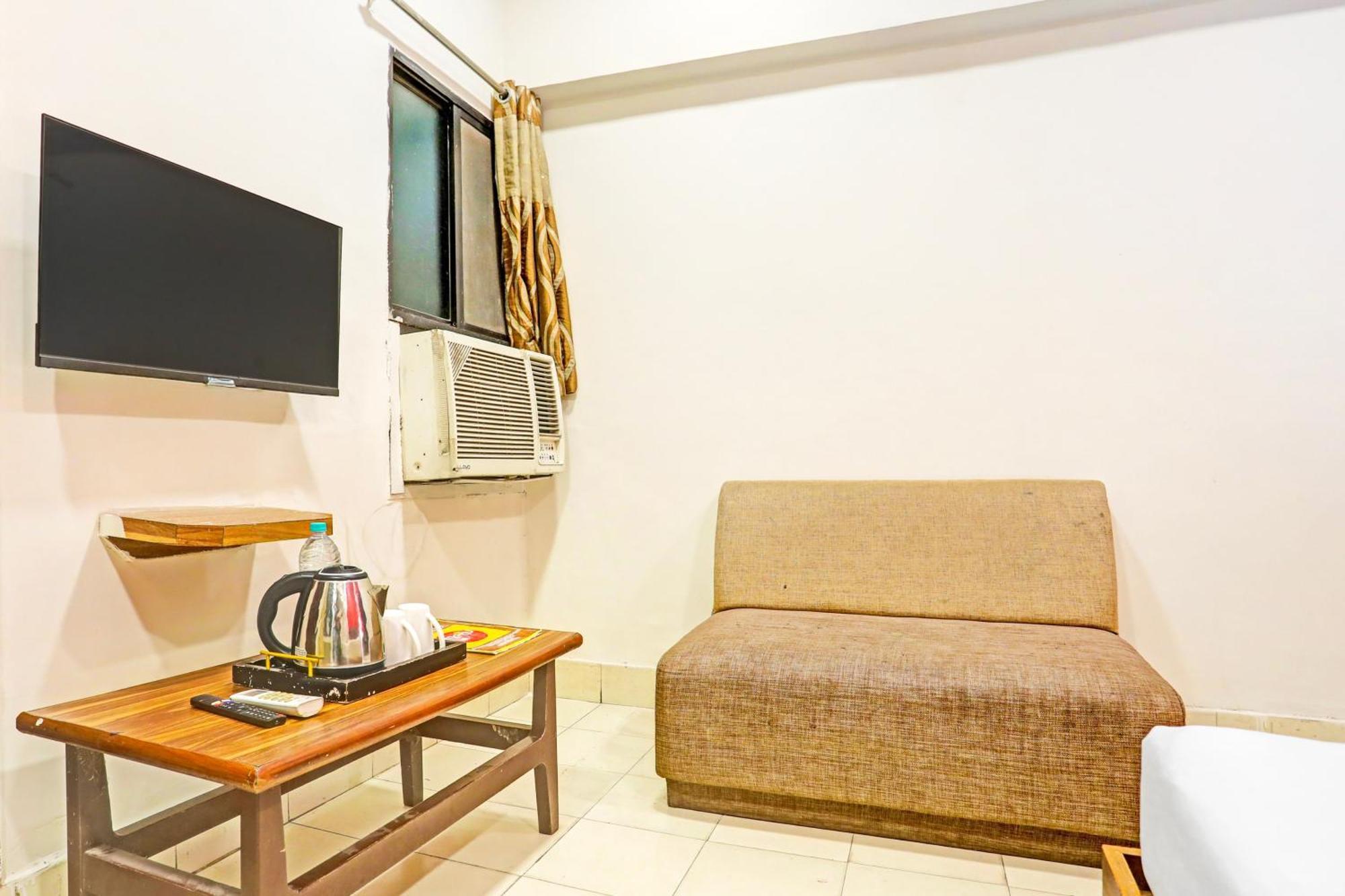 โอโย 7859 โฮเต็ล คุรุกรีปา Hotel Raipur  ภายนอก รูปภาพ