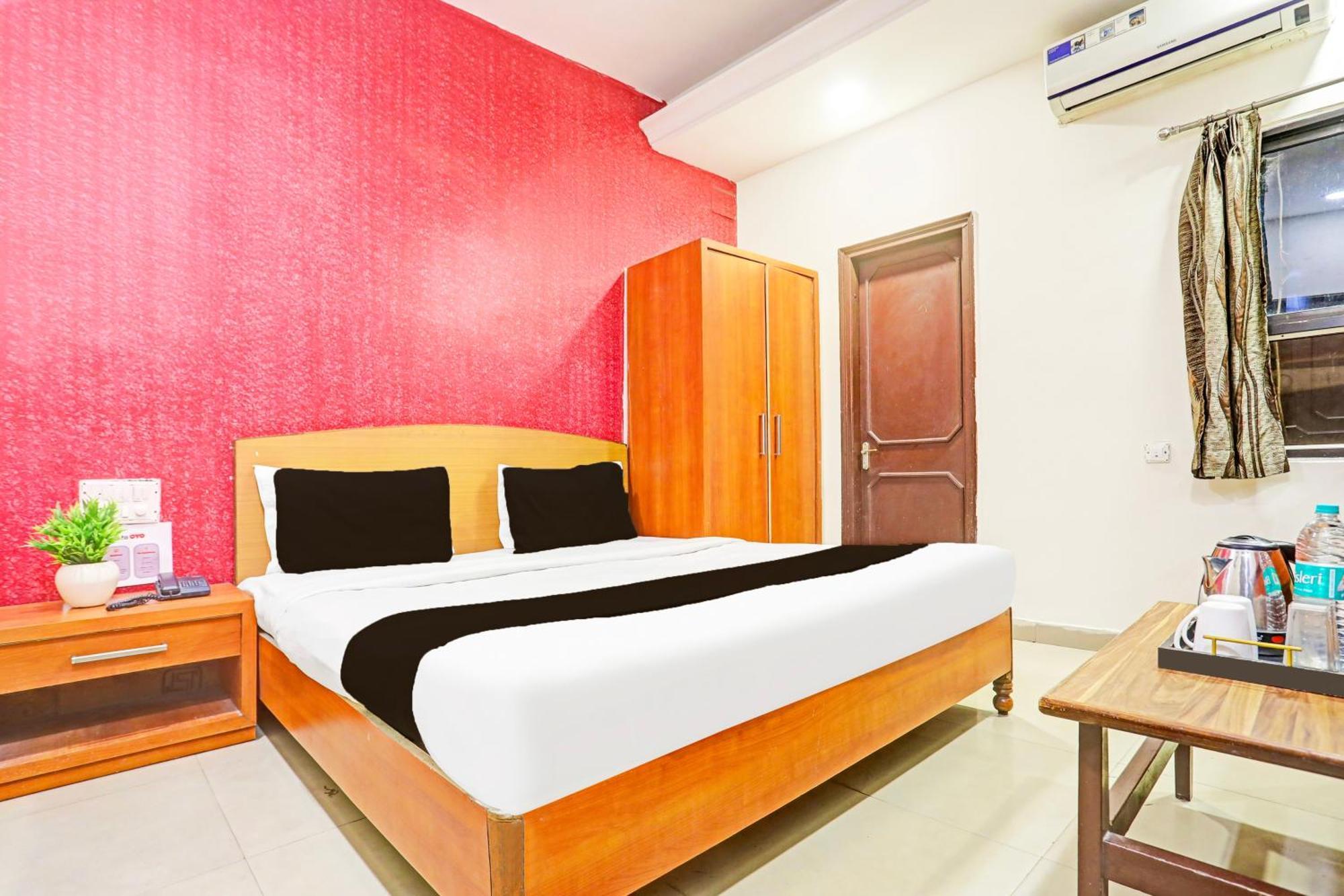 โอโย 7859 โฮเต็ล คุรุกรีปา Hotel Raipur  ภายนอก รูปภาพ