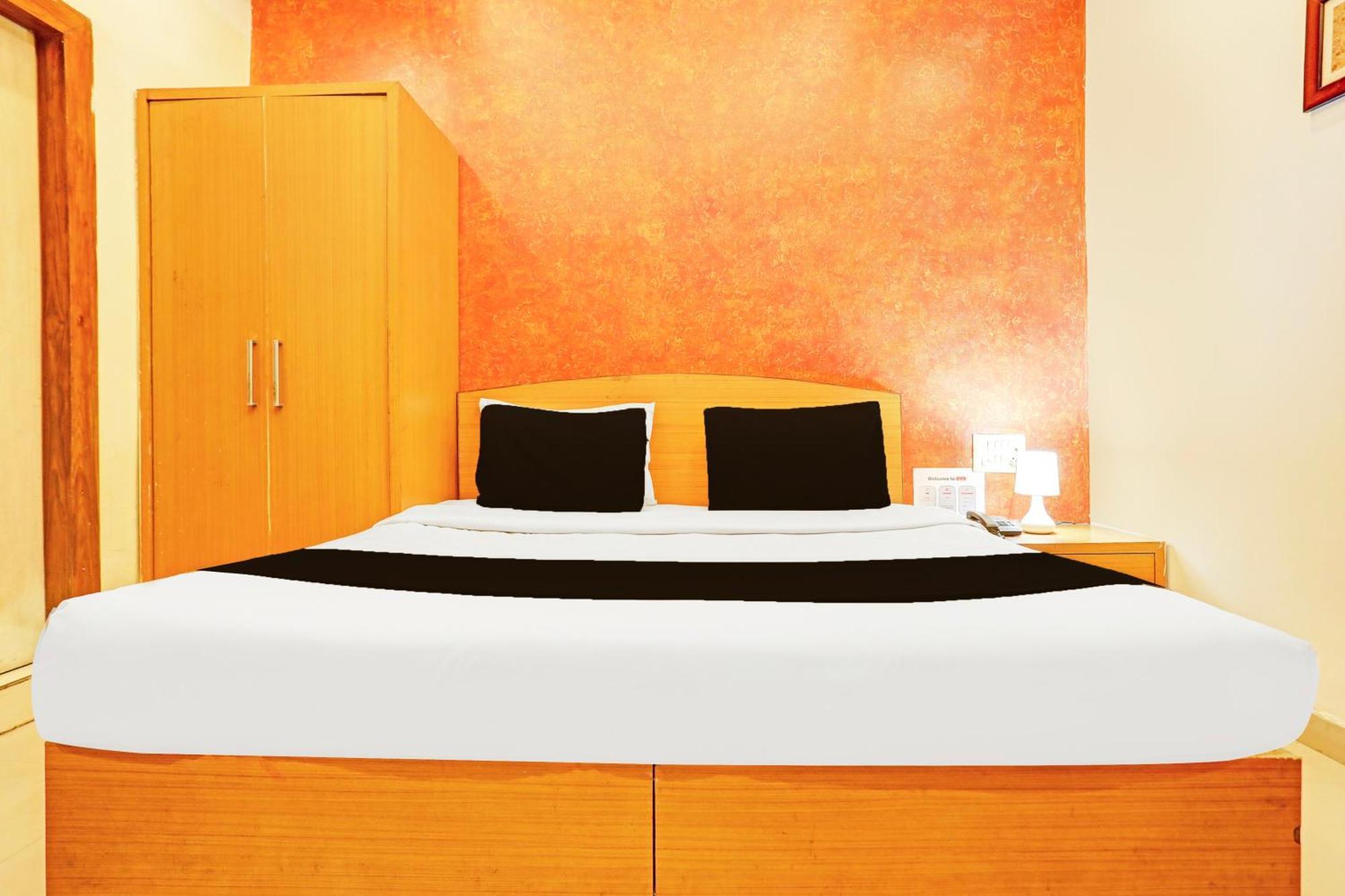 โอโย 7859 โฮเต็ล คุรุกรีปา Hotel Raipur  ภายนอก รูปภาพ