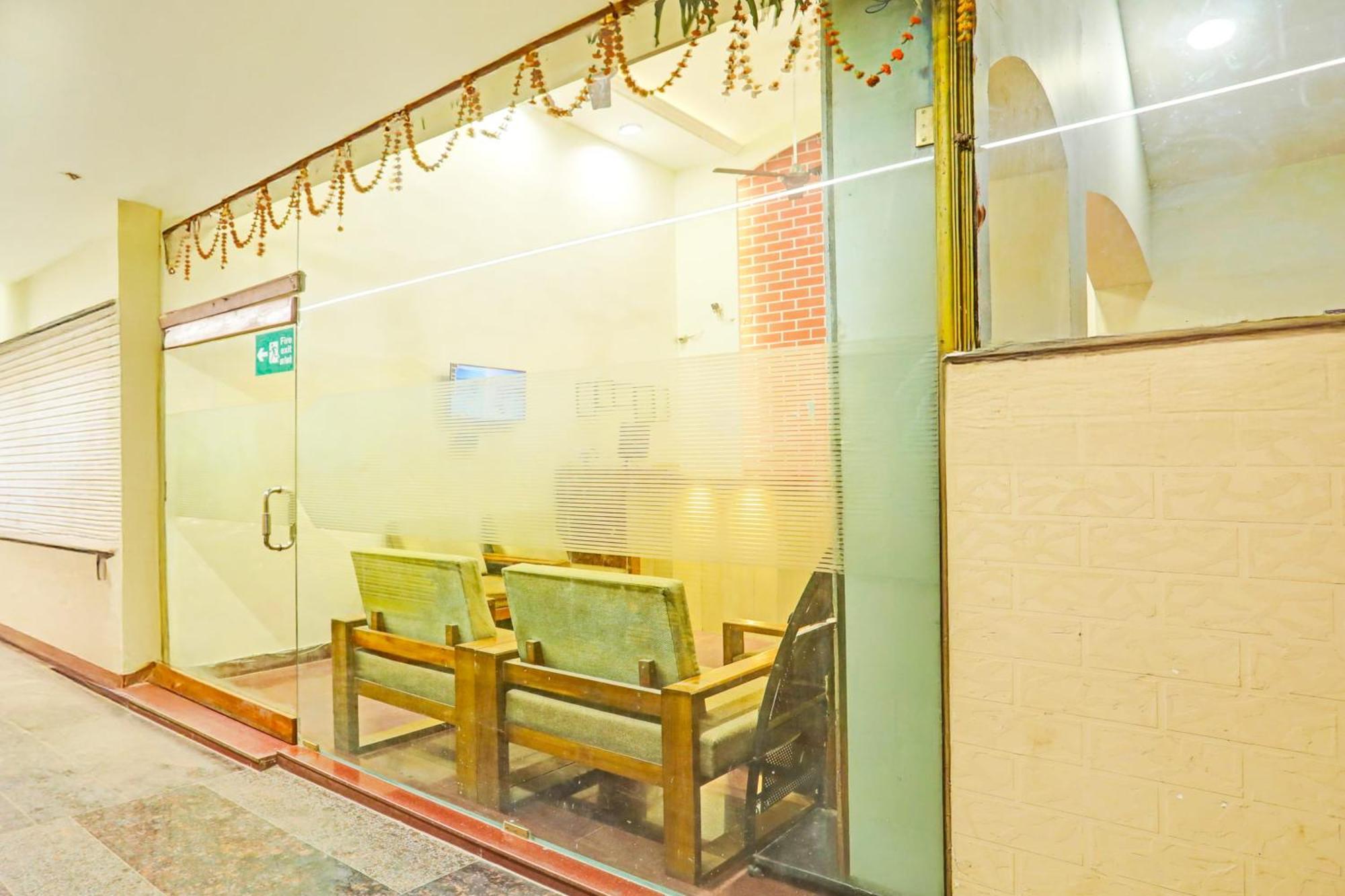โอโย 7859 โฮเต็ล คุรุกรีปา Hotel Raipur  ภายนอก รูปภาพ