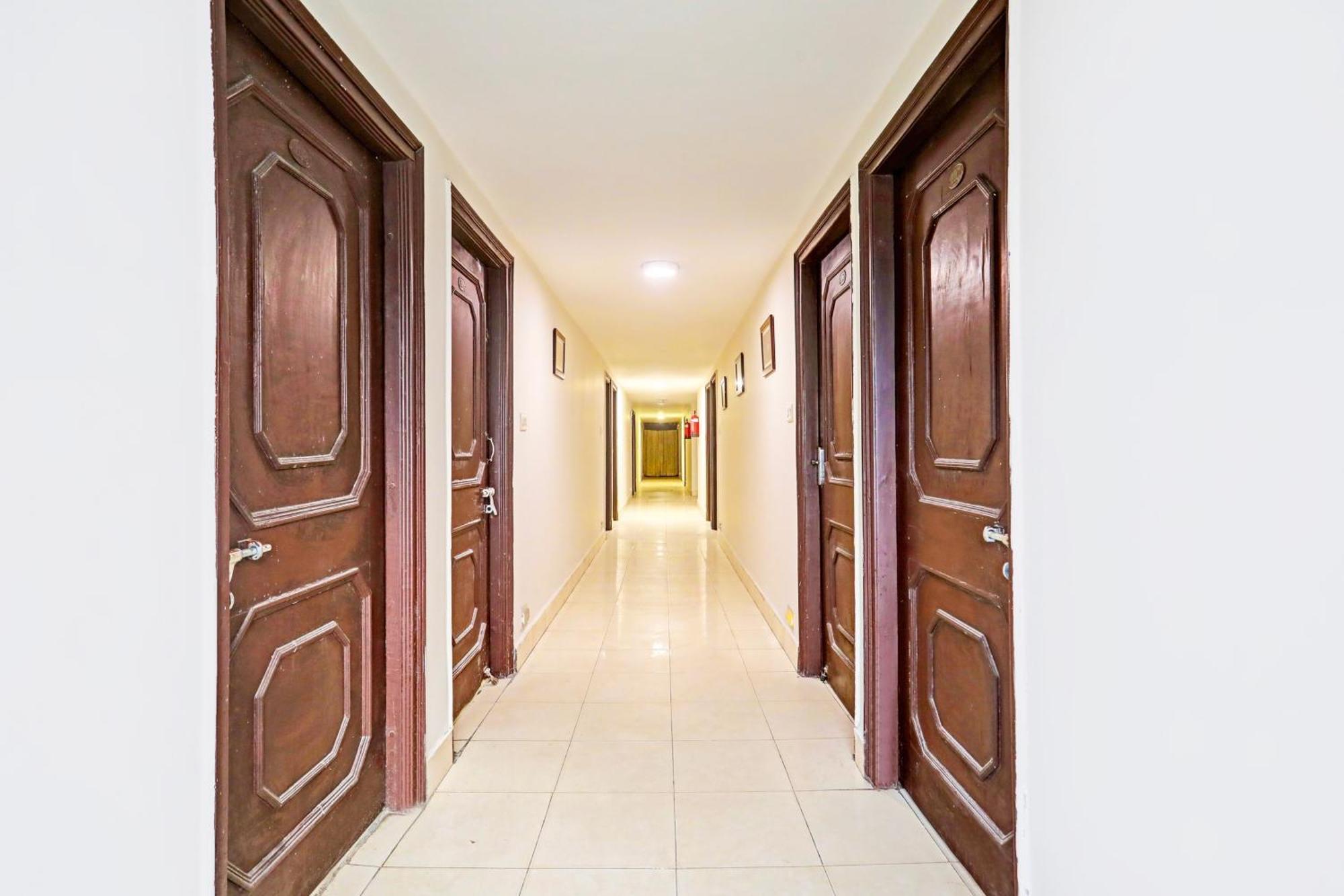 โอโย 7859 โฮเต็ล คุรุกรีปา Hotel Raipur  ภายนอก รูปภาพ
